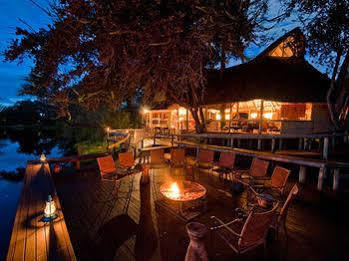 Hôtel Camp Savuti Extérieur photo