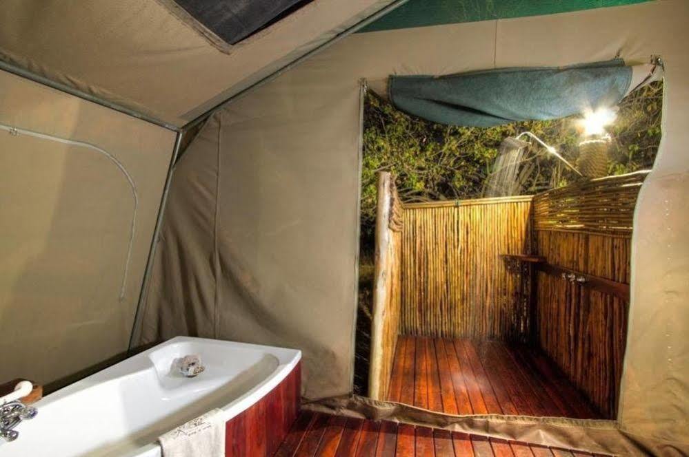 Hôtel Camp Savuti Extérieur photo
